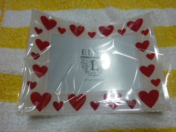 プラザ 購入 Elsaハートフォトフレーム写真立て アクリル 樹脂フレーム 売買されたオークション情報 Yahooの商品情報をアーカイブ公開 オークファン Aucfan Com