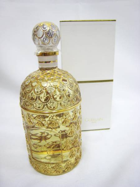Guerlain ゲラン ゴールデンボトル ジッキー 500ｍｌ 香水 ゲラン 売買されたオークション情報 Yahooの商品情報をアーカイブ公開 オークファン Aucfan Com