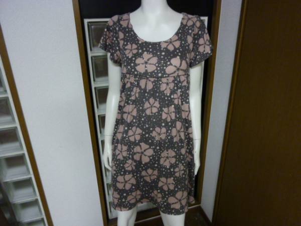 ハッシュアッシュ Hushush ワンピース ピンク Mサイズ ハッシュアッシュ 売買されたオークション情報 Yahooの商品情報をアーカイブ公開 オークファン Aucfan Com