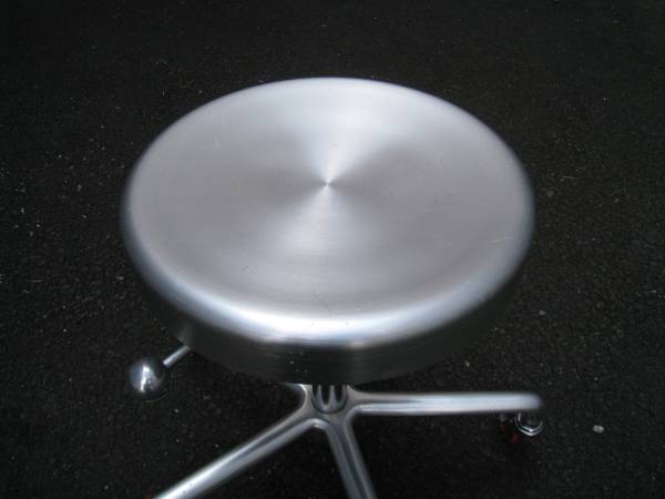 タカラベルモント　カットチェア　スツール 中古】タカラベルモント スツール 『エステスツール（SC-747）』 新品