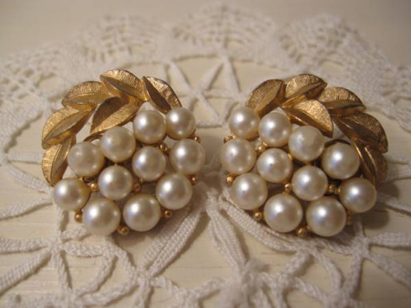 SALE☆クラウントリファリイヤリング②コスチュームジュエリー_1