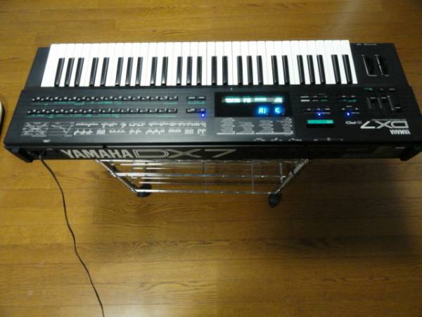 YAMAHA DX7II-FD ソケット化/SDカード化/青色LED/VFD etc(ヤマハ