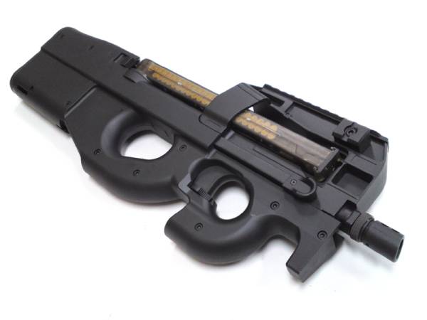 【未使用品】バッテリー充電器付き　マルイp90tr トリプルレール電動ガン 新品未使用】バッテリー充電器付き マルイp90tr トリプルレール電動