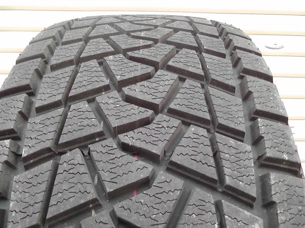 ランクル100 スタッドレス・エリートマックス 275/70R16(スタッドレス 