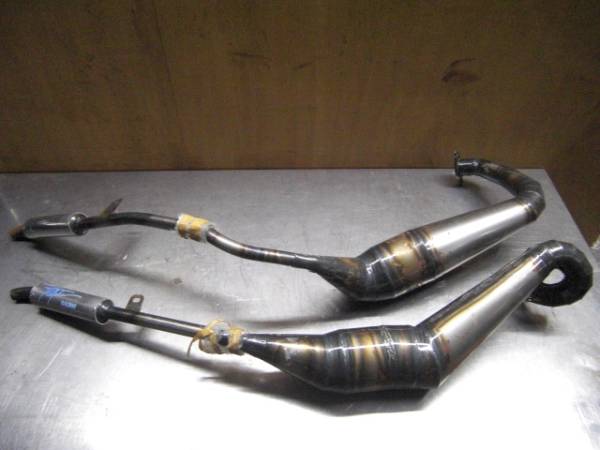 当時物 新品 アルファーレーシング NSR250 MC16 チャンバー(マフラー 当時物 新品 アルファーレーシング NSR250 MC16 チャンバー(マフラー