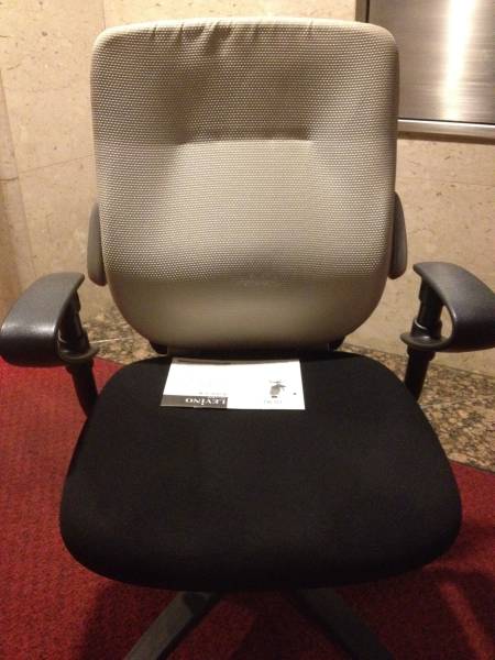 ITOKI（イトーキ）LEVINO(レビーノチェア)ハイバック ループ肘付_1