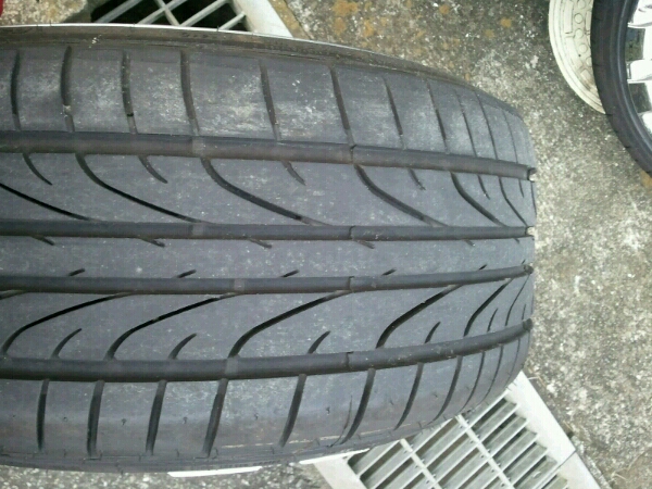 極上美品! クリムソン マーテル ブラバ 9.5j 235/35 4本セット 