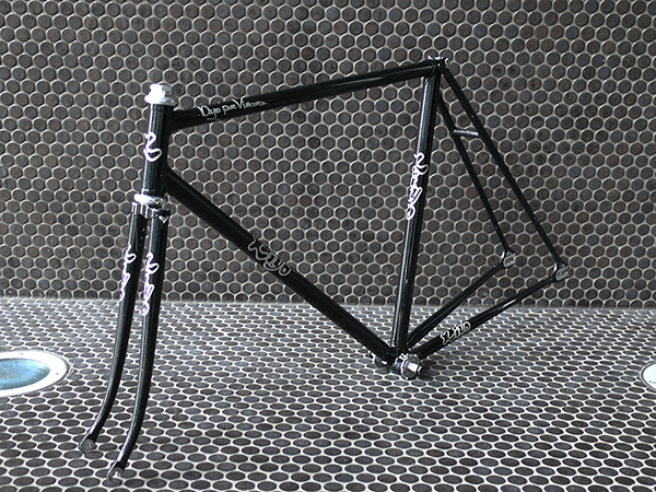 KIYO　キヨ　NJS　完成車　550 黒ラメ 黒ラメ＆フルロゴ】キヨ Kiyo Miyazawa ピスト フレーム NJS(トラック