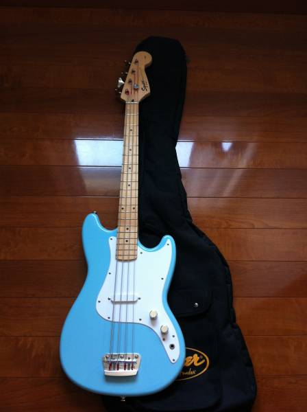スクワイア Squier by Fender　ブロンコベース　ソニックブルー_1