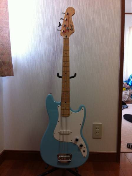 スクワイア Squier by Fender　ブロンコベース　ソニックブルー_3