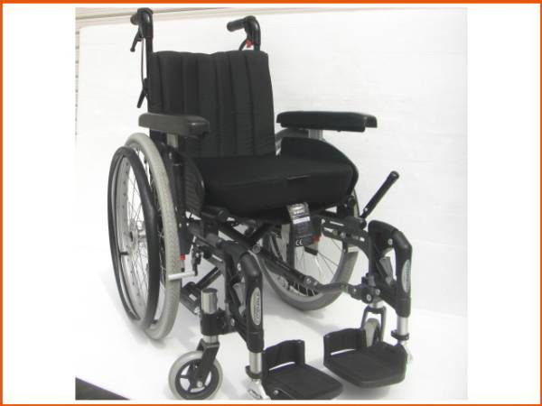 ◇◇handicare社/ノルウェー◇自走式車椅子◇Legend2◇美品◇◇(自走用 