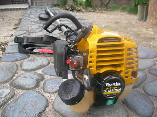 ☆草刈り機☆22cc ロビンハッピースタート付 NB2200H 良品(本体)｜売買 