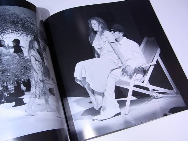 ピナ・バウシュ　ヴッパタール舞踊団2010パンフレット私と踊って_2