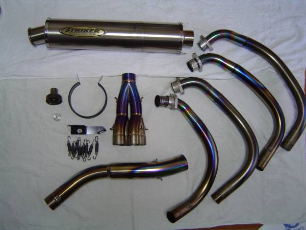 CB1300 SF SB ストライカーフルチタン　車検通りますが・・・_1