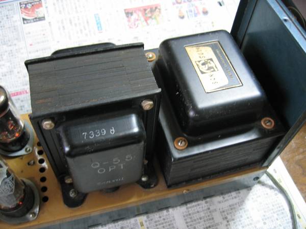 SANSUI の古い真空管アンプ Q-55 2台セット、要修理品です！(本体