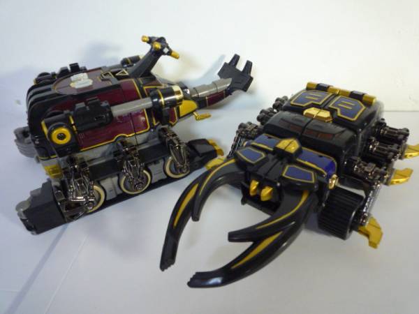 ハリケンジャー DX超合金 迅雷合体 轟雷神 ゴウライジン(忍風戦隊