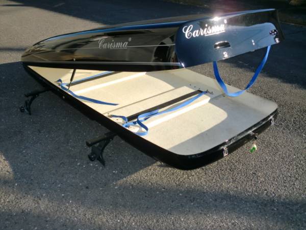 美品カリスマルーフボックス 取り付けステー付Carisma(ルーフキャリア