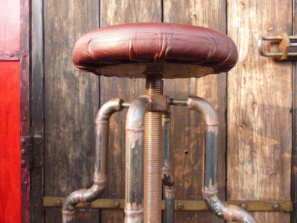 アイアンボルトチェアー　レザータイプ　店舗什器　1円～_3