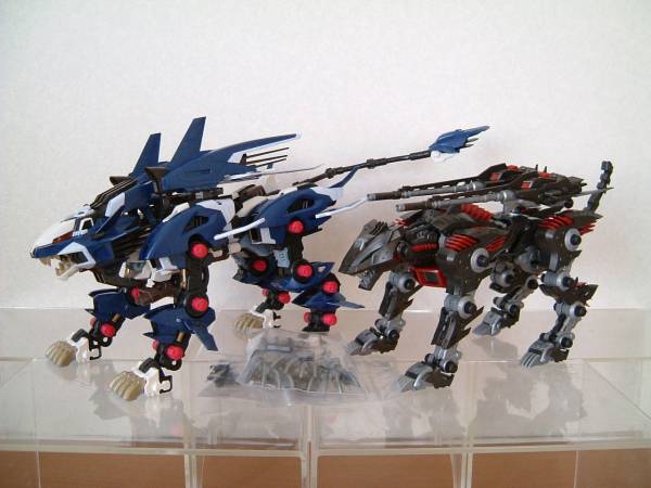 ゼロイエーガー ライトニングサイクス シャドーフォックス(ゾイド