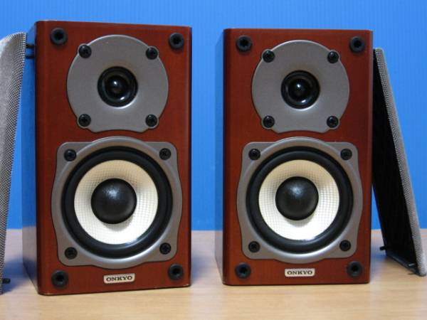 【美品・音出し確認済】ONKYO D-055M 2ウェイ・スピーカー（ペア） ONKYO☆音出し良好◎☆高音質・小型2ウェイスピーカー☆D-055M