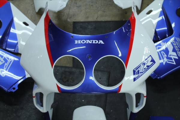 ｃｂｒ２５０ｒｒ 青 白 トリコロール 外装セット セット 売買されたオークション情報 Yahooの商品情報をアーカイブ公開 オークファン Aucfan Com