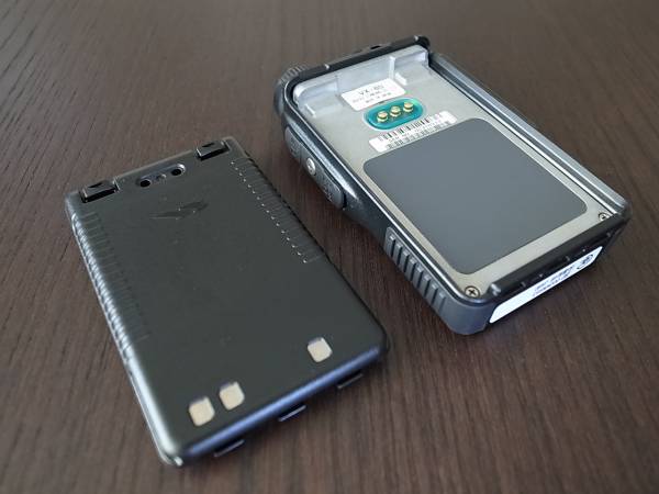 STANDARD VX-8D 防水型50MHzAM1W/144-430MHzFM5W 新同完動極美品_3