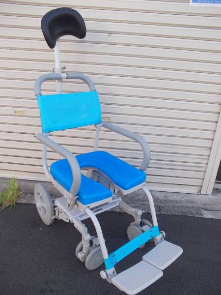 ウチエ シャワーキャリー ヘッドレスト付 中古美品(入浴補助)｜売買 
