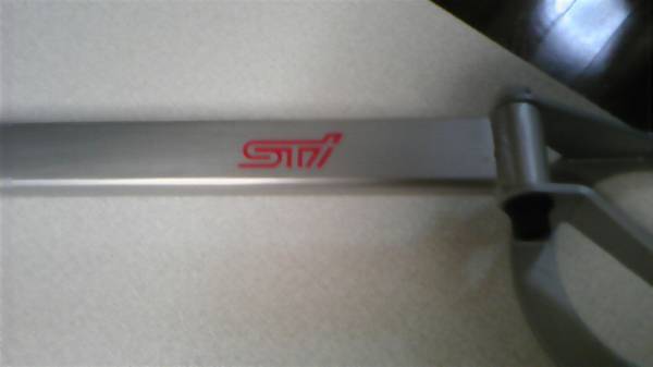 SG5フォレスター用　STIタワーバー　美品　おまけ付_2