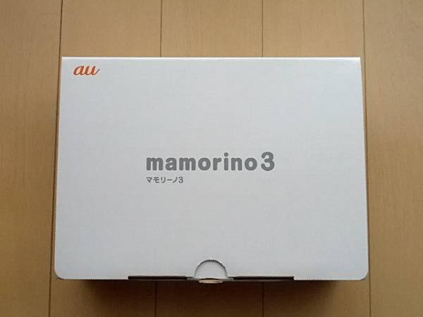 ★au マモリーノ3 ホワイト　新品未使用品_3