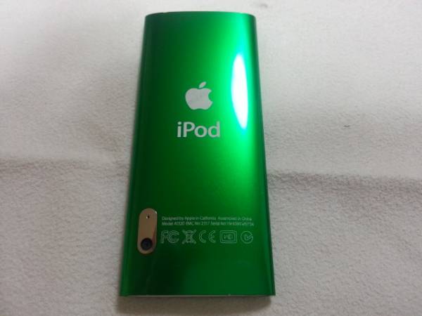 ipod nano 第５世代１６Ｇ　中古　充電器あり　送料無料_2