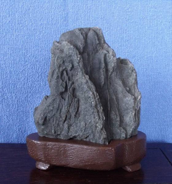 大分県 小品七瀬川石 鑑賞石 水石 山型 盆石(岩石、鉱物)｜売買された