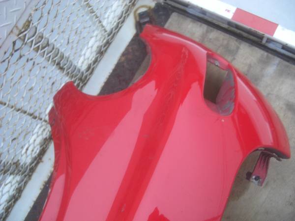 【即決】ニュービートル　フロントバンパー　レッド　前期