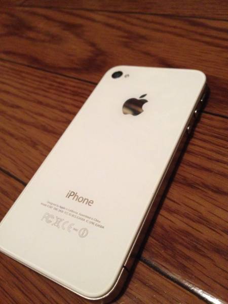 ☆美品☆softbank iPhone4s 32GB 白 残債無 付属品・箱有り_3