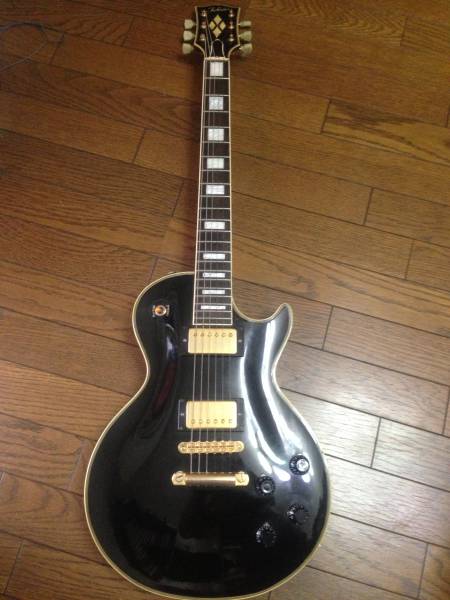 ジャンク84年Tokaiトーカイ レスポールカスタム本体のみTLC-60ヒビあり TOKAI トーカイ・レスポールカスタム TLC-60 ジャンク扱い(トーカイ