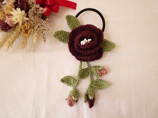 ☆can*　赤紫のバラのヘアゴム　ハンドメイド☆_1