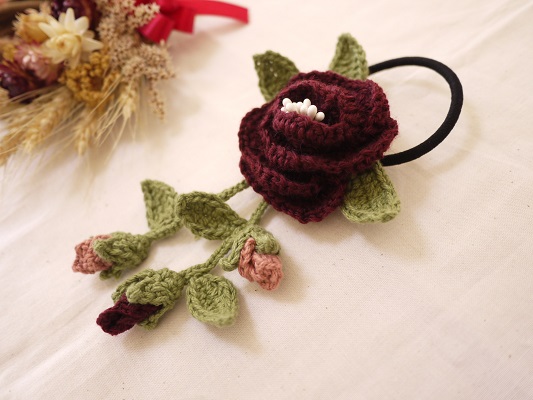 ☆can*　赤紫のバラのヘアゴム　ハンドメイド☆_2