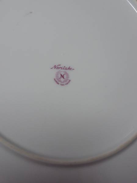 D52 芸術院会員 鬼頭鍋三郎 『椿花』絵皿 ノリタケ 化粧箱(油彩)｜売買