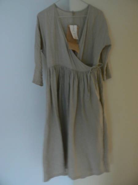 マキマロのdolmanドルマンワンピースリネン草木染め ワンピース 売買されたオークション情報 Yahooの商品情報をアーカイブ公開 オークファン Aucfan Com