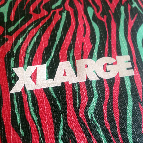 XLARGEとGRAVIS、A Tribe Called Questのコラボ XLARGE/クッション/A Tribe Called Quest/GRAVIS/トライブ柄