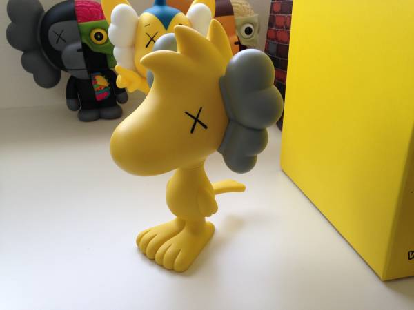 KAWS ウッドストック SNOOPY ORIGINALFAKE コンパニオン アトム 