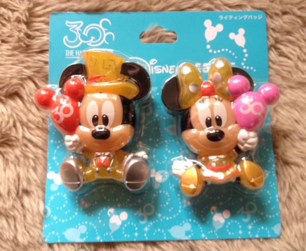 ディズニーランド 30周年 ライティングバッジ【ミッキーミニー】_1