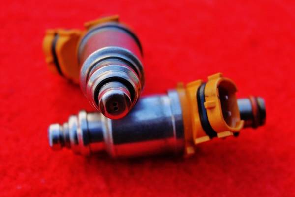 SUZUKI TL1000S インジェクター インジェクション used 30323(スズキ用