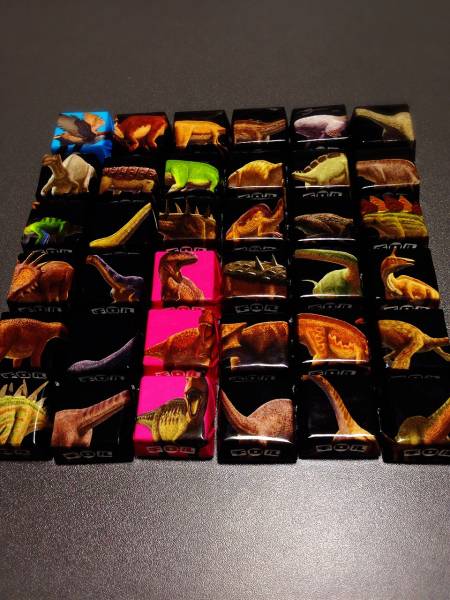 恐竜チョコ図鑑チロルチョコ_1