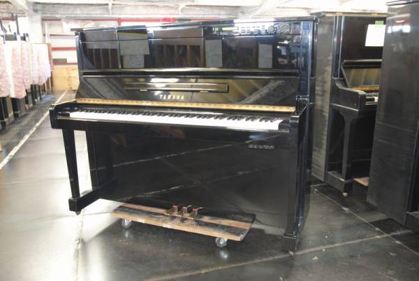 ♪格安出品 訳あり？ 美品ヤマハアップライトピアノHQ90 YAMAHA(アップ  