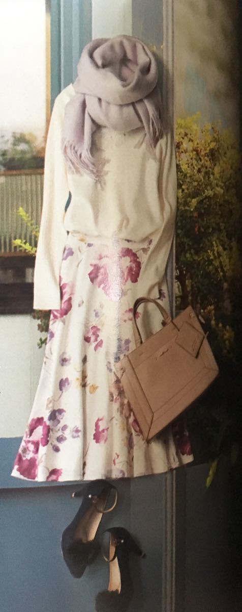 ミッシュマッシュ Misch Masch 花柄スカート 美人百花 田中みな実さん着用 スカート 売買されたオークション情報 Yahooの商品情報をアーカイブ公開 オークファン Aucfan Com