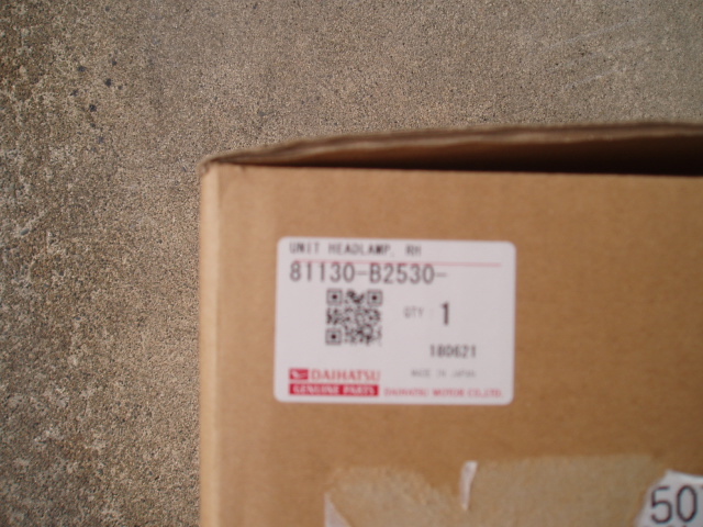 タント　LA610S 右ヘッドライト　品番有り　補修無し