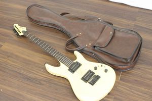 エレキギター 白のヤフオク!の相場・価格を見る｜ヤフオク!のエレキ 