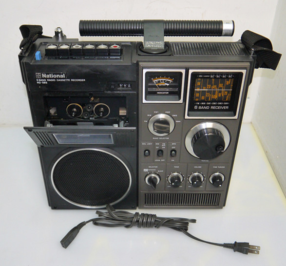 【低価，新作登場】 National RQ-585 6バンド ラジオカセットレコーダー ラジカセ ジャンク(ラジカセ)｜売買されたオークション情報、yahooの商品情報をアーカイブ公開 - オークファン ラジカセ