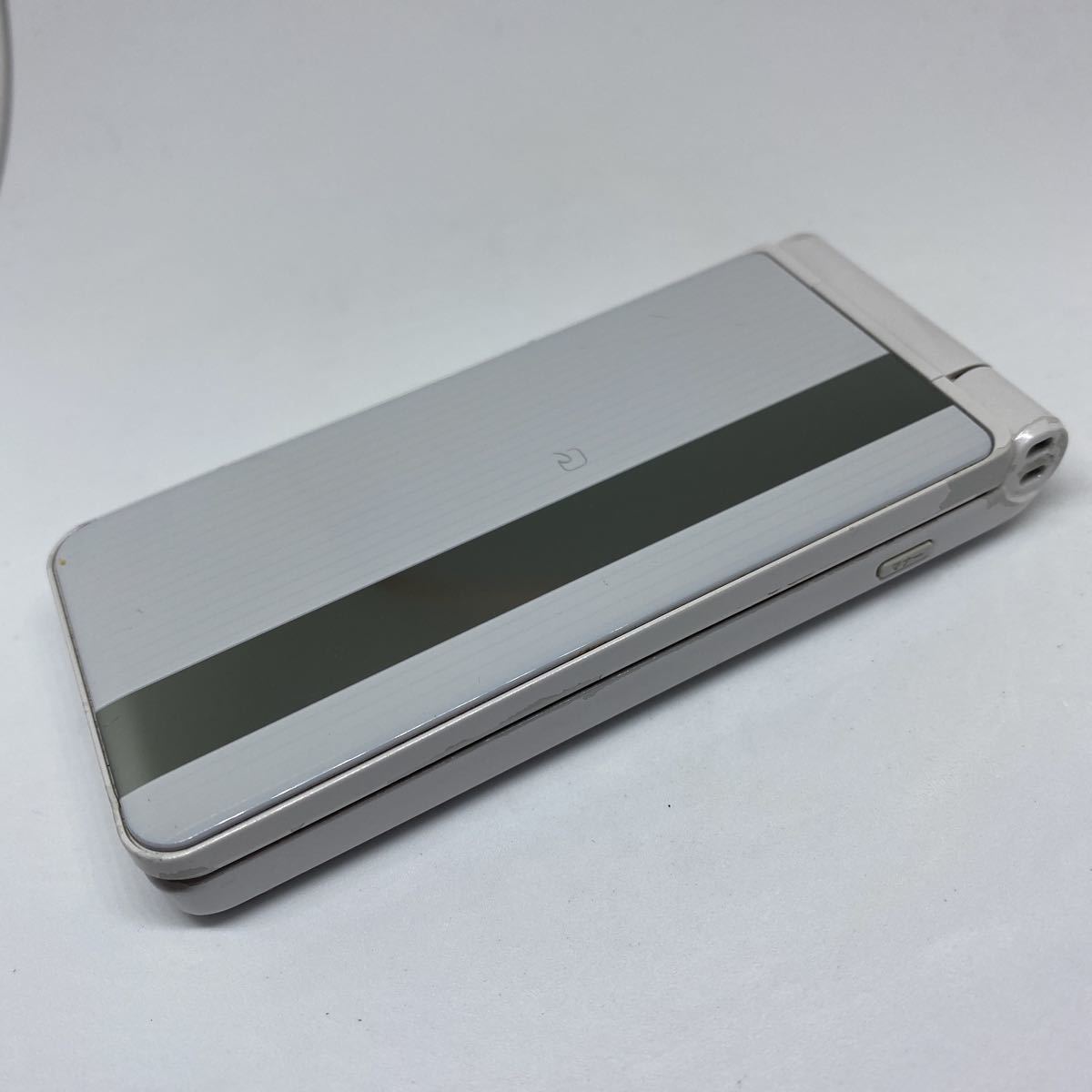 ☆送料無料☆除菌済み☆docomo☆P-01J(ホワイト)☆0222006285　9/2 fu _1