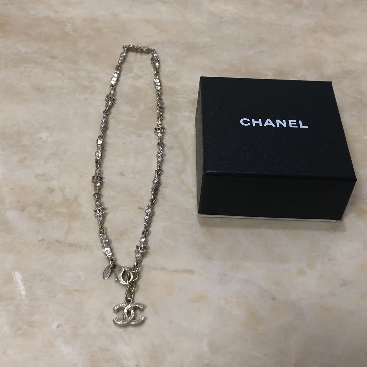 ラインストーン ココマーク ネックレス シャネル シルバー CHANEL
